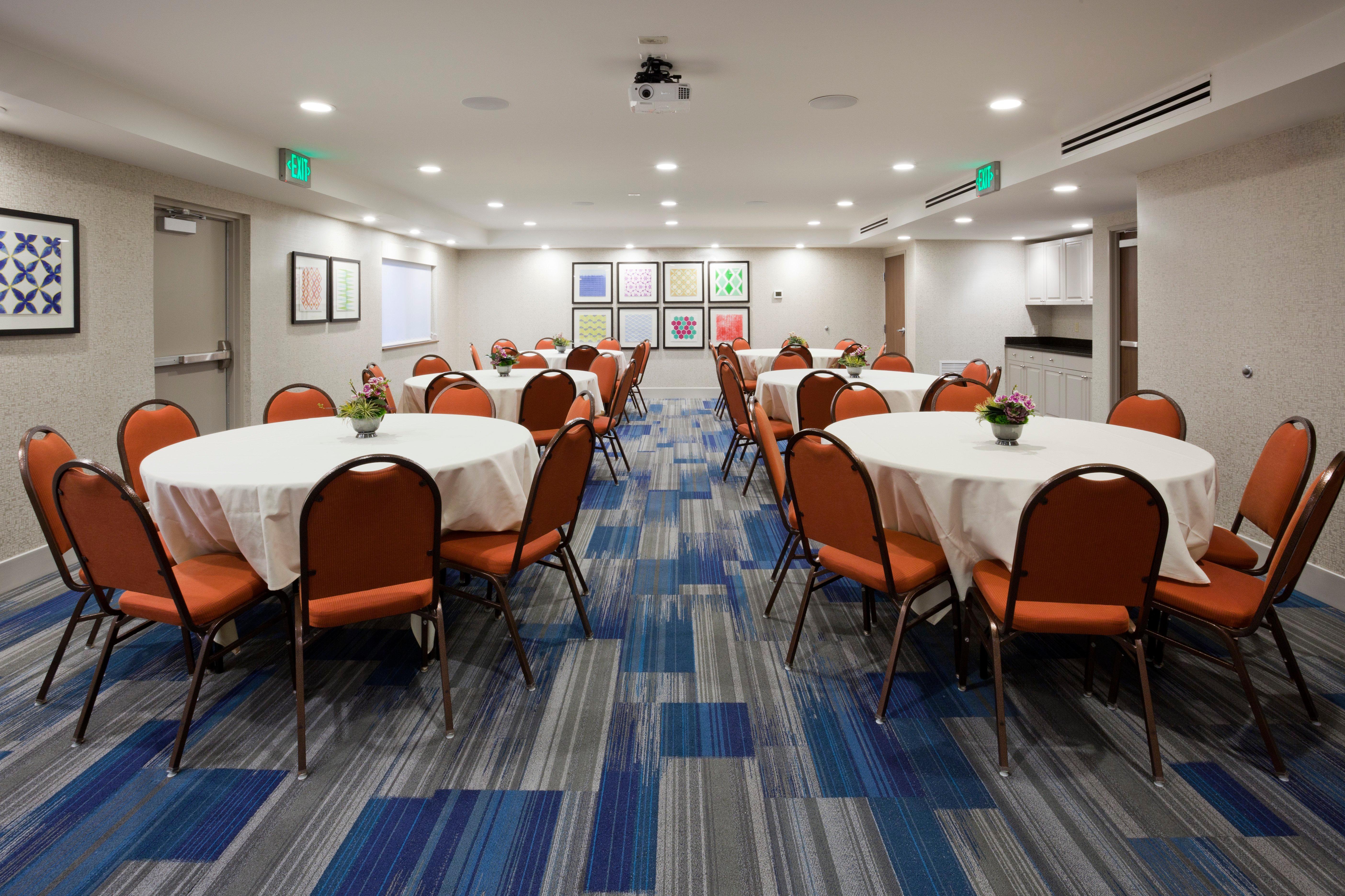 Holiday Inn Express Hotel & Suites Minneapolis-Golden Valley By Ihg Saint Louis Park Buitenkant foto