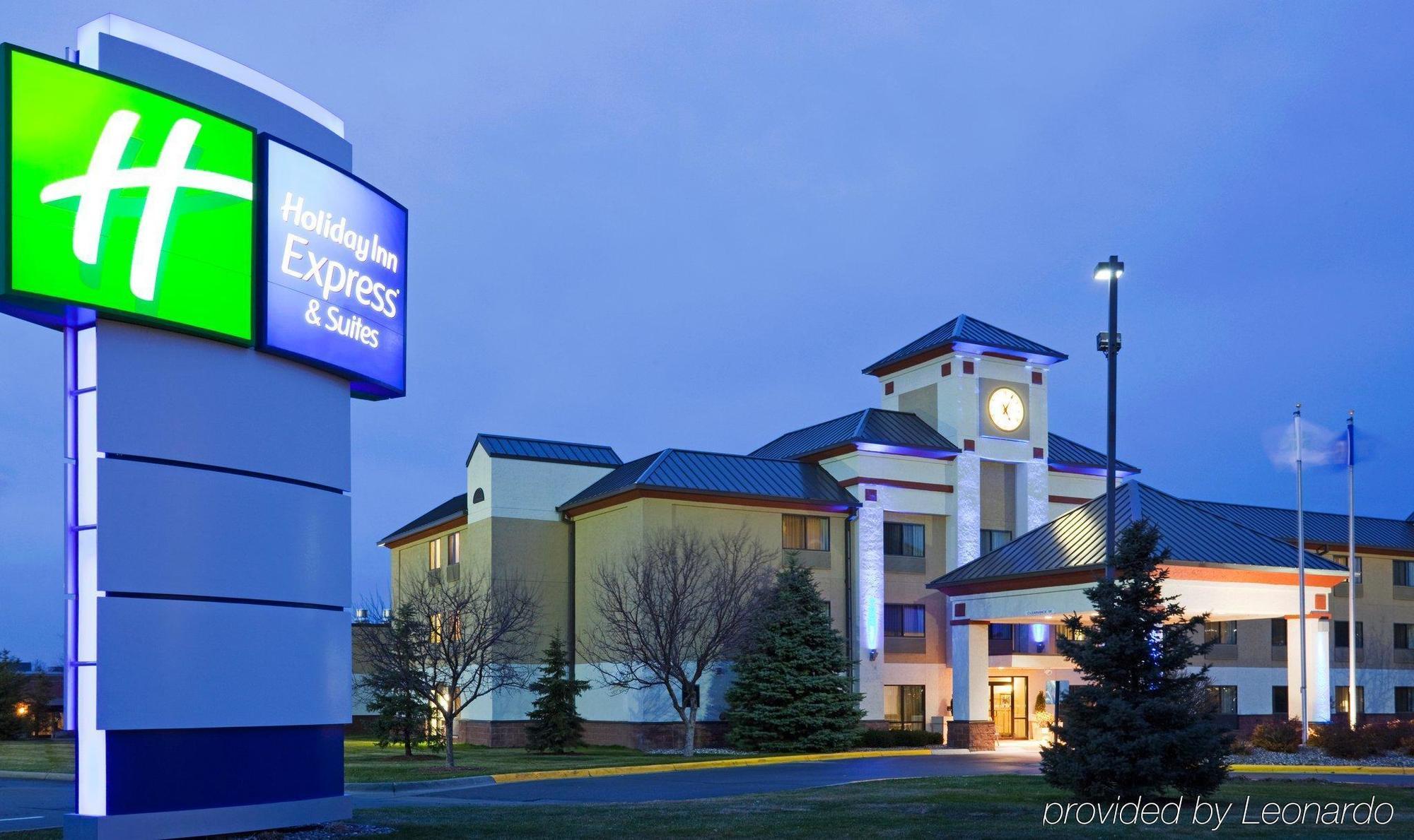 Holiday Inn Express Hotel & Suites Minneapolis-Golden Valley By Ihg Saint Louis Park Buitenkant foto