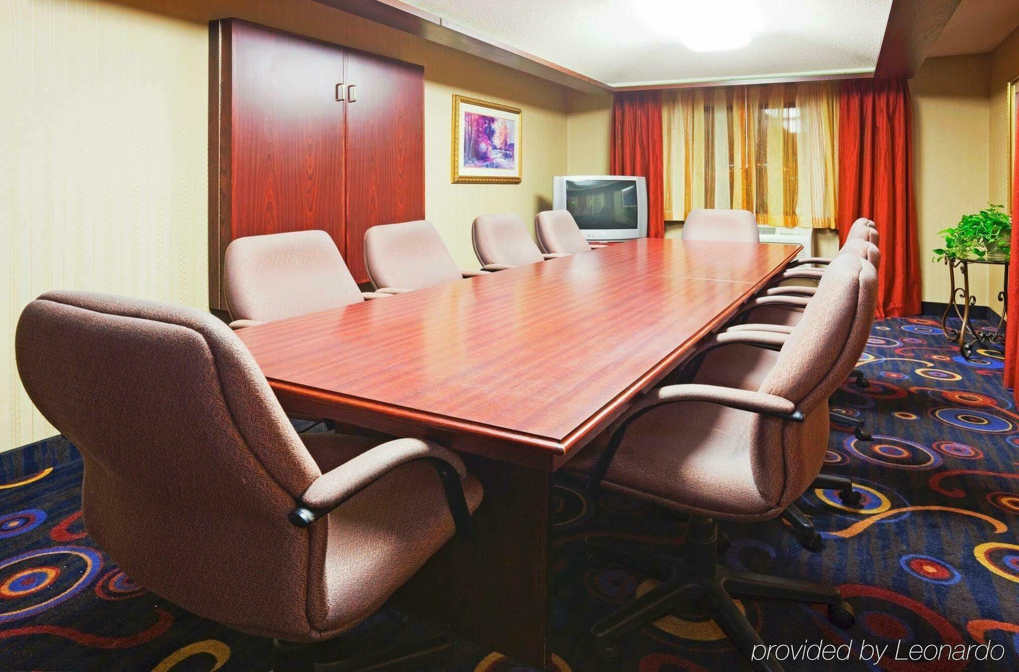 Holiday Inn Express Hotel & Suites Minneapolis-Golden Valley By Ihg Saint Louis Park Faciliteiten foto