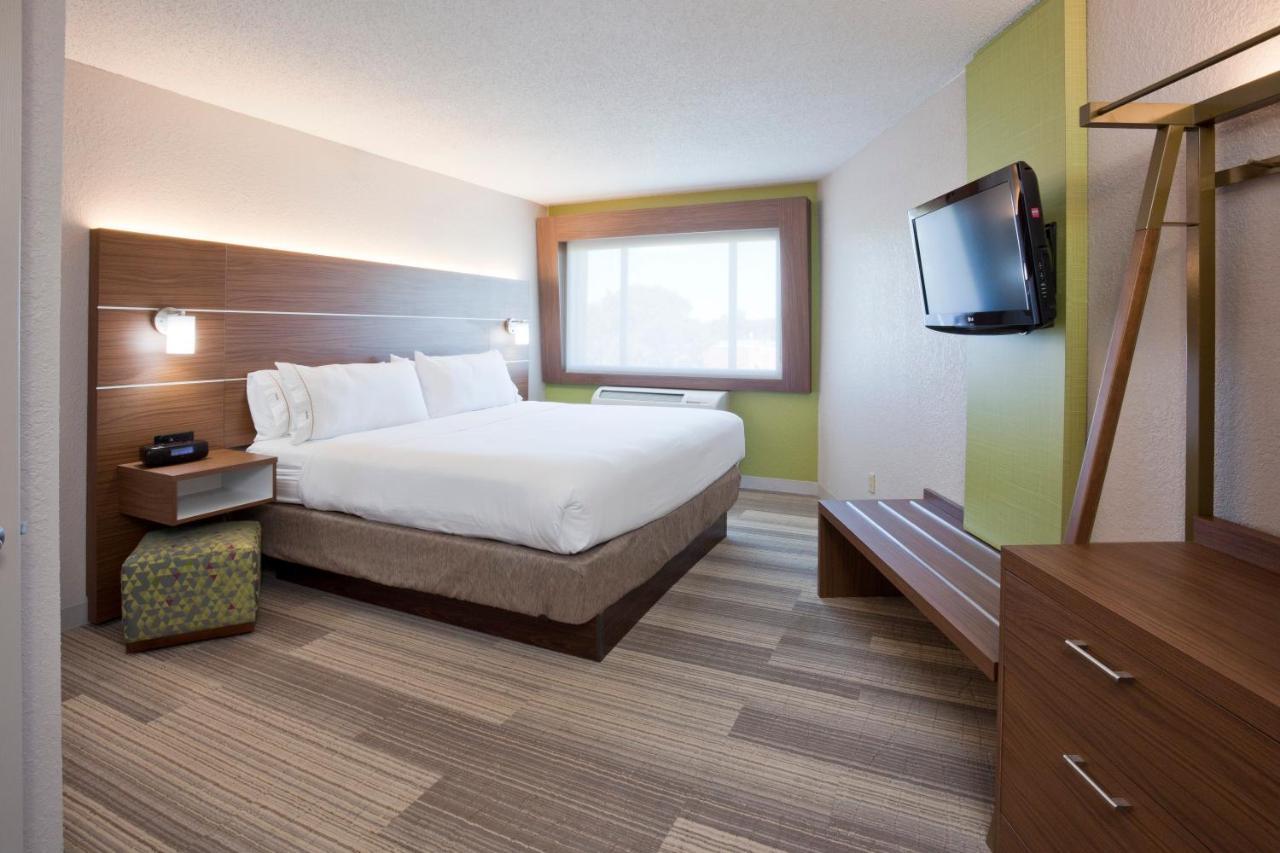 Holiday Inn Express Hotel & Suites Minneapolis-Golden Valley By Ihg Saint Louis Park Buitenkant foto